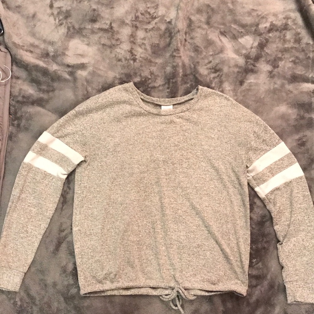 No Boundaries - Grey Long sleeve